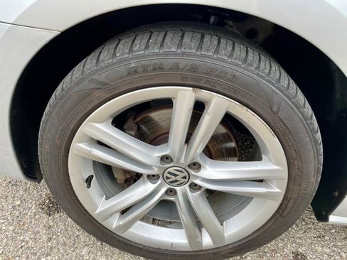 Used 2014 Volkswagen Passat TDI SE image 22