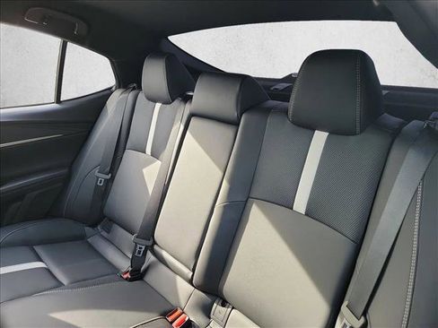 Used 2025 Toyota Camry SE image 14