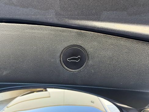 Used 2023 Tesla Model 3 Standard Range image 25