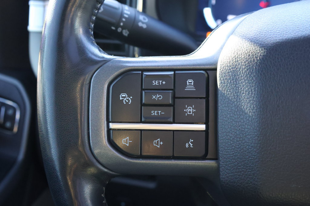Used 2024 Ford F350 Lariat w/ Lariat Ultimate Package AWD/4WD image 23