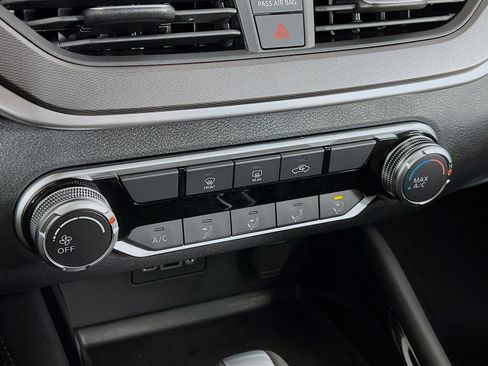 New 2025 Nissan Altima 2.5 SR image 10