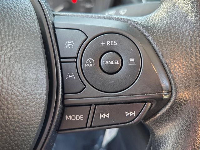 Used 2025 Toyota Corolla LE FWD image 26
