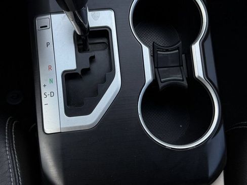 Used 2014 Toyota Camry FWD image 16