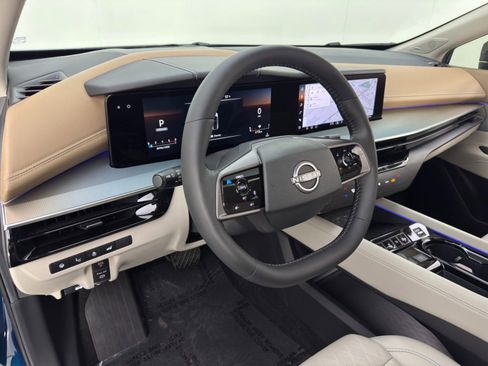 Used 2025 Nissan Murano Platinum image 13