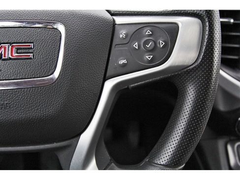 Used 2023 GMC Acadia SLE w/ Driver Convenience Package image 16