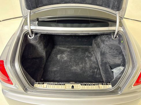 Used 2019 Rolls-Royce Ghost RWD image 30