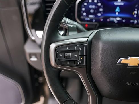 Used 2023 Chevrolet Silverado 1500 High Country w/ High Country Premium Package image 17
