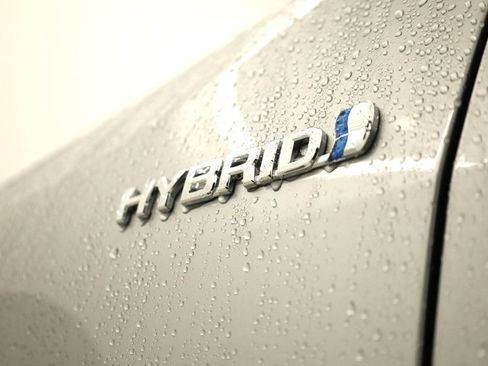 Used 2021 Toyota RAV4 AWD Hybrid image 39