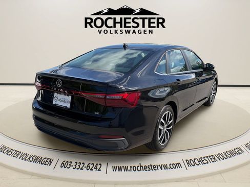 Used 2026 Volkswagen Jetta SE FWD image 6