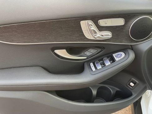 Certified 2022 Mercedes-Benz GLC 300 4MATIC image 10