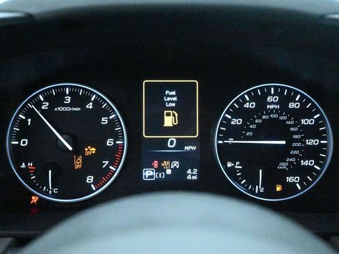 New 2025 Subaru Crosstrek 2.5i Limited w/ Popular Package #3A image 9