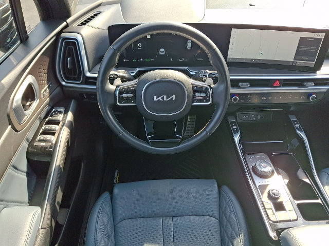 Used 2025 Kia Sorento SX Prestige AWD/4WD image 12