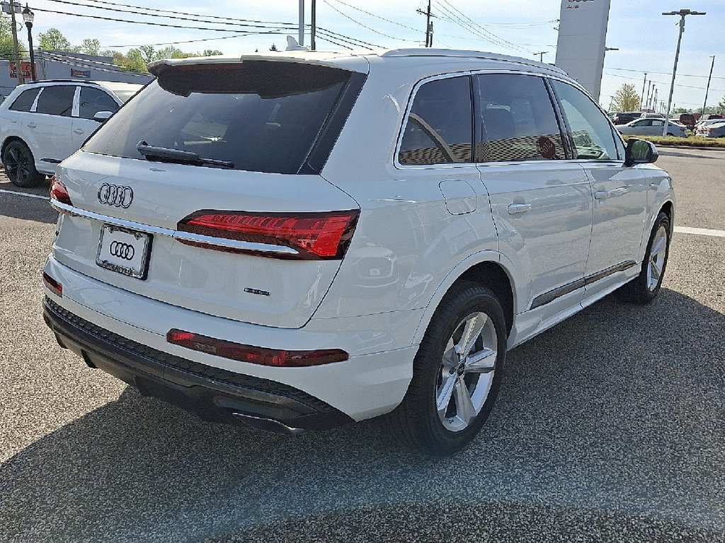 Used 2026 Audi Q7 3.0T Premium AWD/4WD image 4