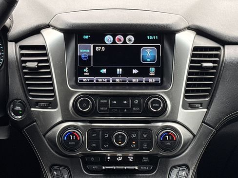 Used 2015 Chevrolet Suburban LTZ image 31