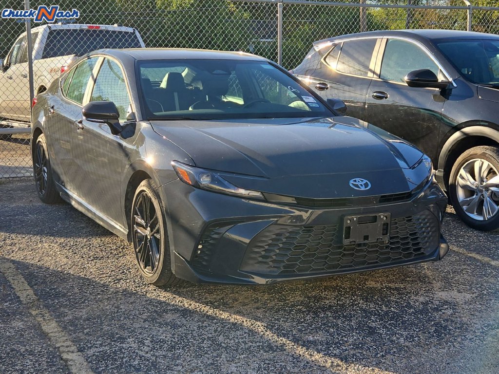 Used 2026 Toyota Camry SE FWD image 1