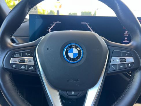 Used 2024 BMW i4 eDrive35 w/ Premium Package image 23