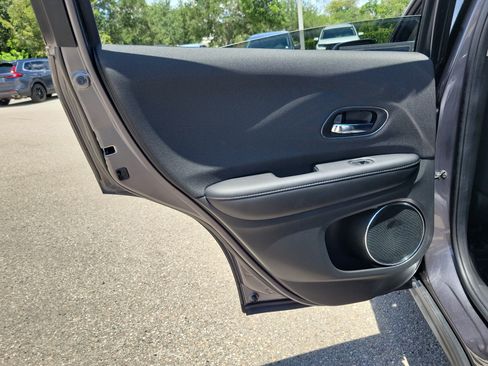 Used 2022 Honda HR-V EX image 13
