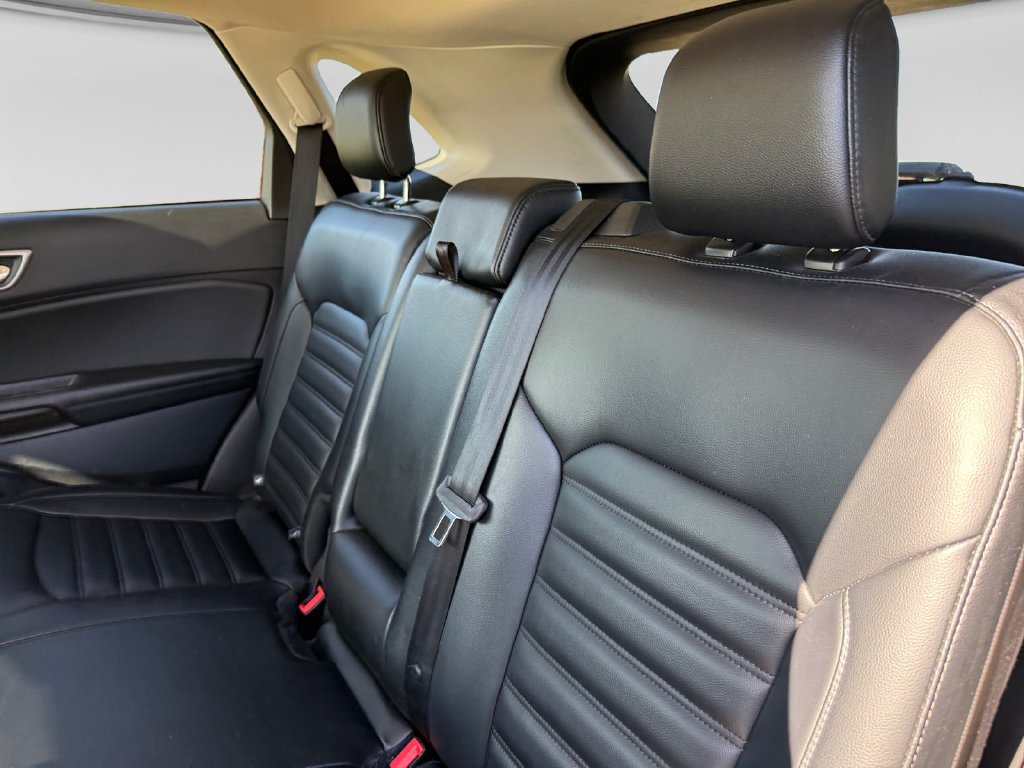 Used 2024 Ford Edge SEL AWD/4WD image 34