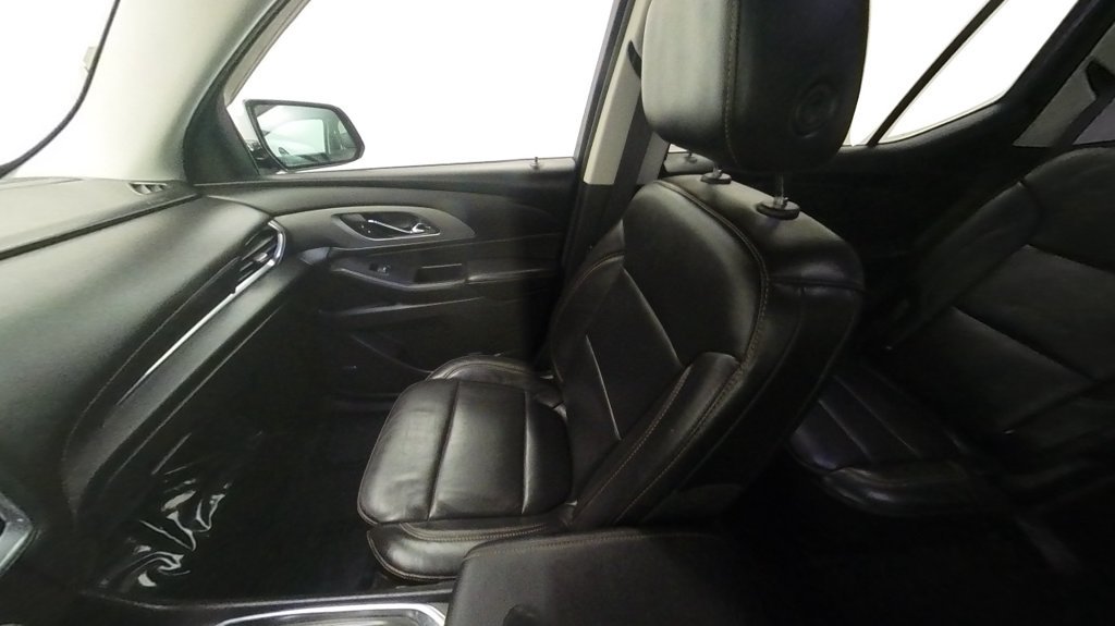Used 2018 Chevrolet Traverse LT w/ LPO, Cargo Package AWD/4WD image 28