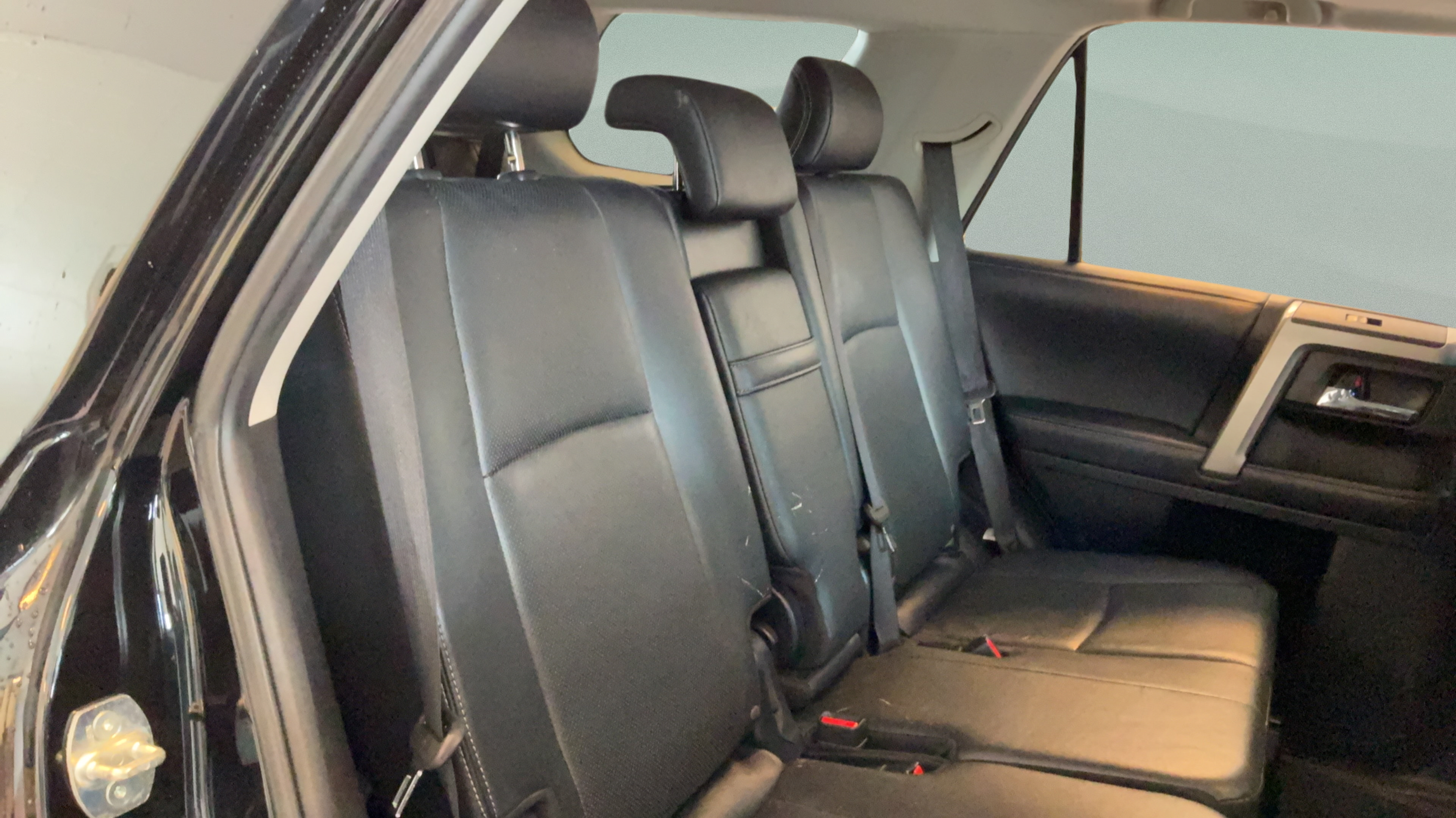 Used 2018 Toyota 4Runner Limited RWD image 33