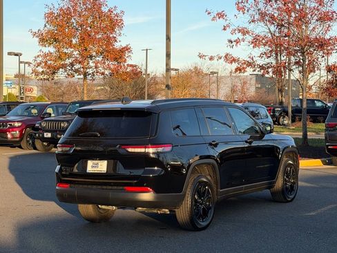 New 2025 Jeep Grand Cherokee L Altitude image 7