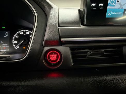 Used 2023 Honda Pilot Touring image 17