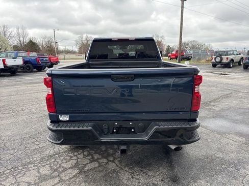 Used 2022 Chevrolet Silverado 2500 Custom w/ Custom Convenience Package image 6