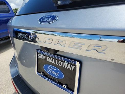 Certified 2023 Ford Explorer XLT w/ Equipment Group 202A RWD image 7