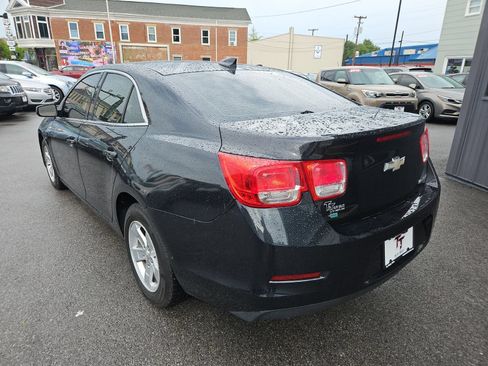 Used 2015 Chevrolet Malibu LT FWD image 4