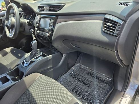 Used 2020 Nissan Rogue Sport S FWD image 19