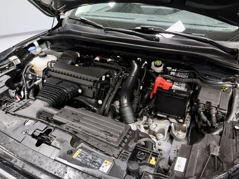 Certified 2025 Ford Escape Platinum image 17