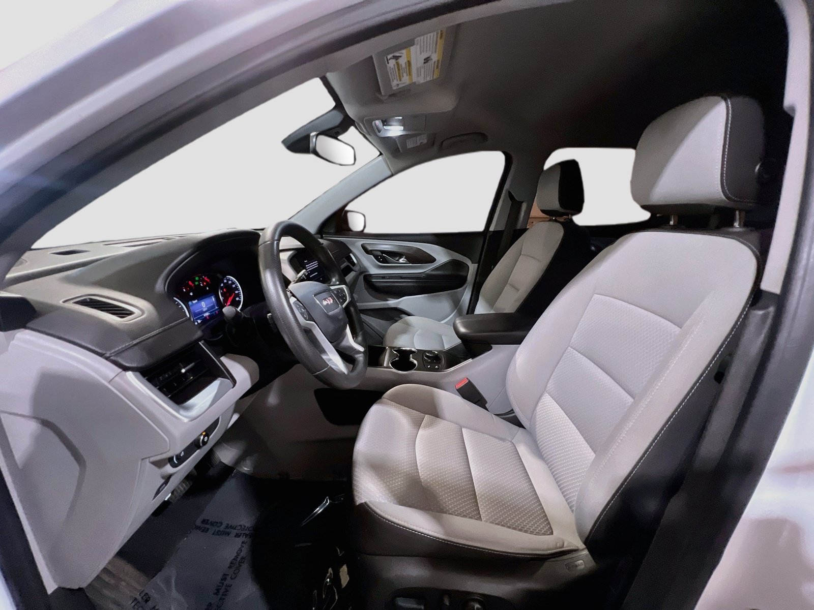 Used 2023 GMC Terrain SLE w/ Driver Convenience Package FWD image 14