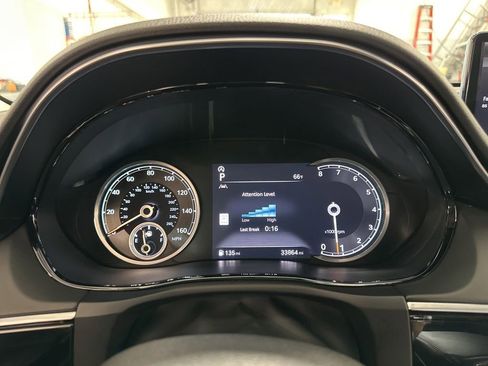 Used 2025 Genesis GV70 2.5T AWD/4WD image 2