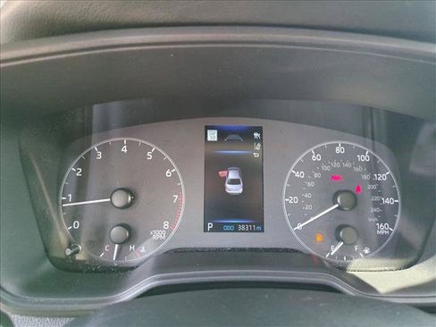 Used 2024 Toyota Corolla LE FWD image 11