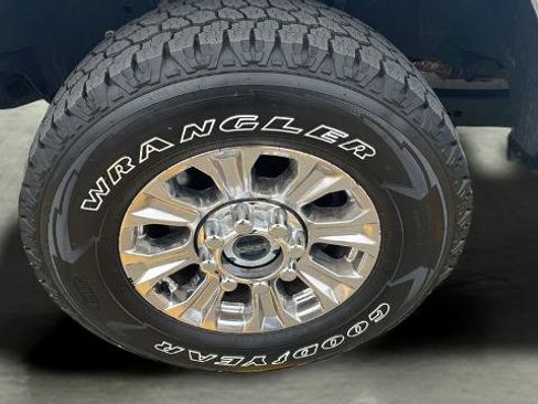 Certified 2023 Ford F250 XL w/ XL Chrome Package image 14