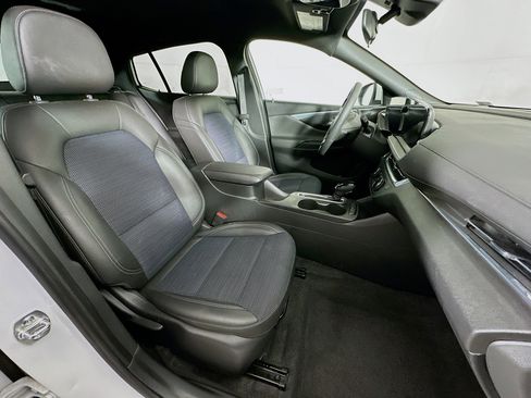 Used 2025 Buick Envista Preferred image 28