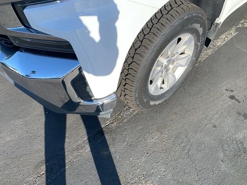 Used 2021 Chevrolet Silverado 1500 LT image 2