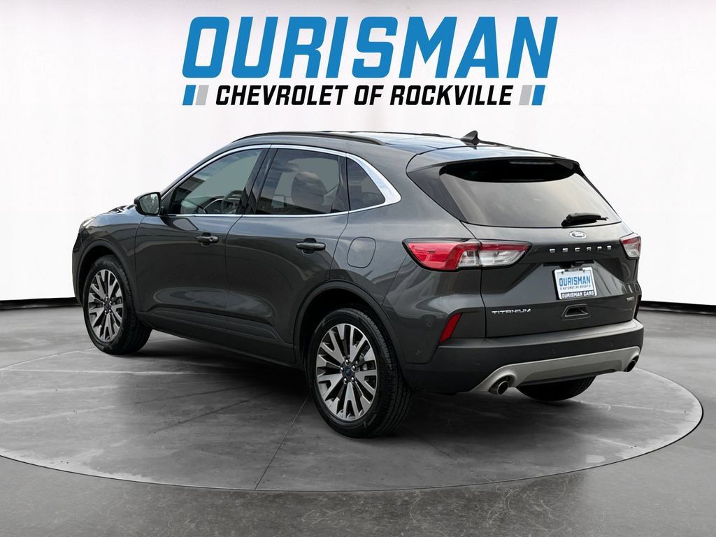 Used 2020 Ford Escape Titanium AWD/4WD image 4