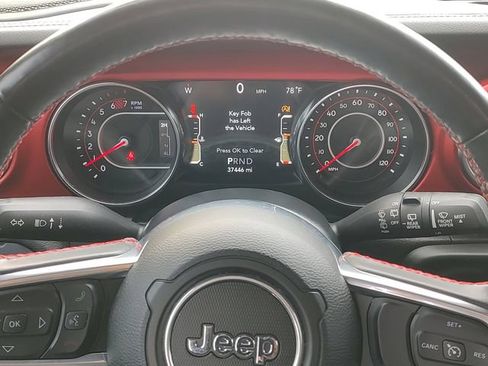 Used 2022 Jeep Wrangler Unlimited Rubicon w/ Steel Bumper Group AWD/4WD image 12