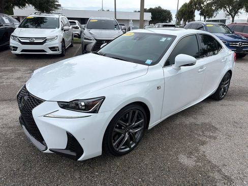 Used 2019 Lexus IS 300 F Sport w/ F Sport Package RWD image 9