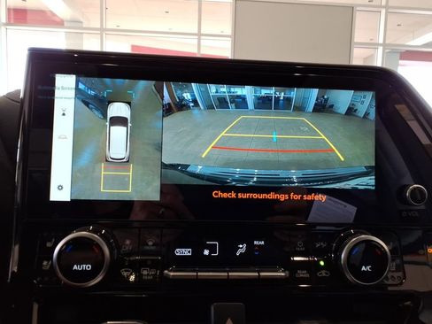 New 2026 Toyota Highlander Limited AWD/4WD image 15