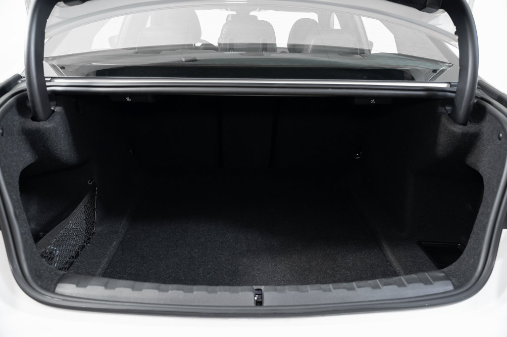 Used 2026 BMW 330i Sedan RWD image 38