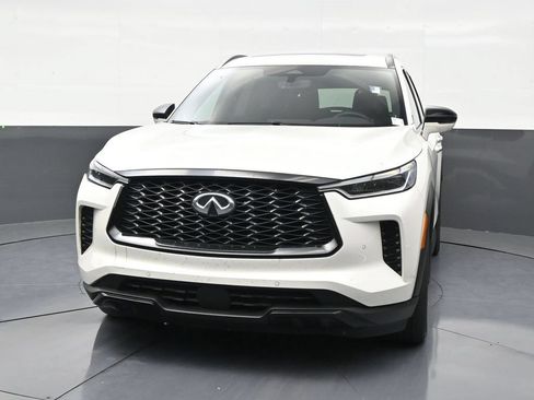 Used 2025 INFINITI QX60 Luxe w/ Black Edition FWD image 8