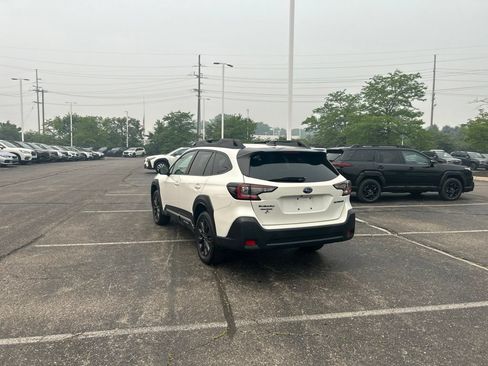 Certified 2024 Subaru Outback Onyx Edition AWD/4WD image 3