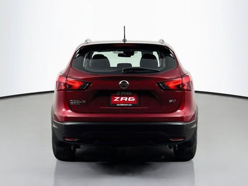 Used 2019 Nissan Rogue Sport SV w/ All-Weather Package FWD image 4