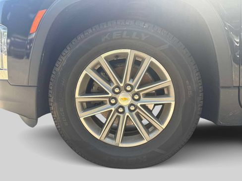 Used 2024 Chevrolet Traverse LT FWD image 8