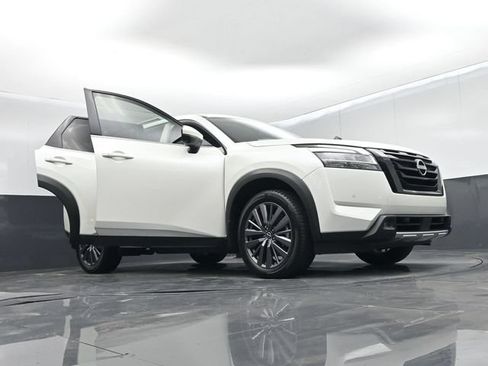 Used 2022 Nissan Pathfinder SL w/ SL Premium Package FWD image 72