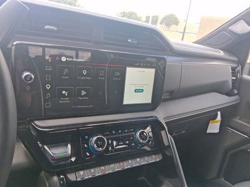 Used 2026 GMC Sierra 2500 AT4X AWD/4WD image 20