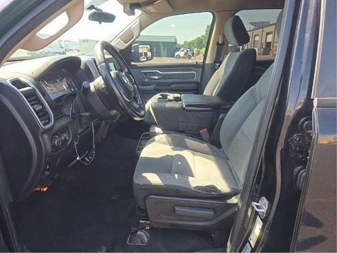 Used 2019 RAM 1500 Big Horn RWD image 5