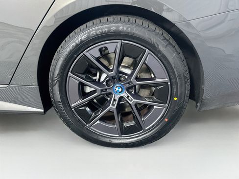Used 2023 BMW i4 eDrive35 w/ Premium Package RWD image 11